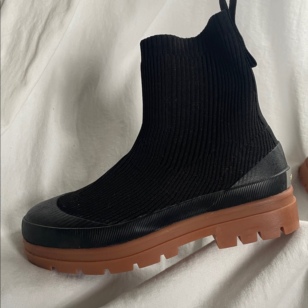 Everlane Washed Charcoal Utility Boots